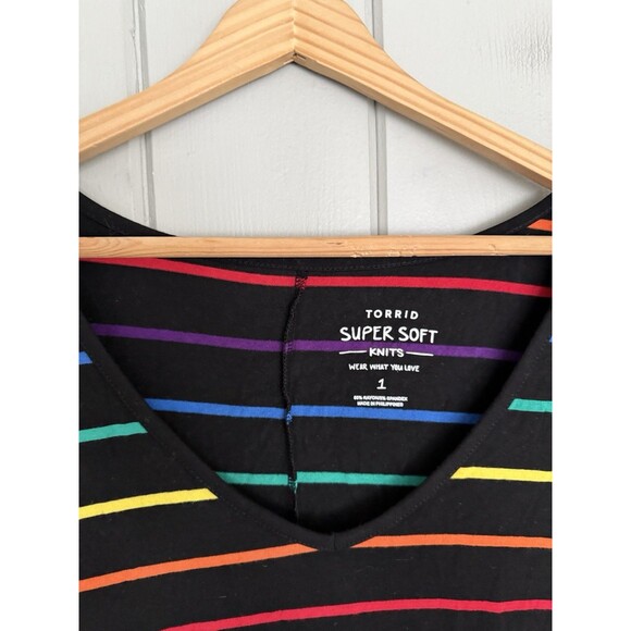 TORRID Super Soft Knits Shirt Womens 1X Rainbow Stripe Short Sleeve Tunic Top - Picture 3 of 6